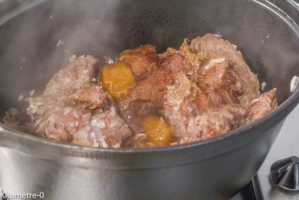Joues de bœuf caramélisées, purée de panais - Étape 3