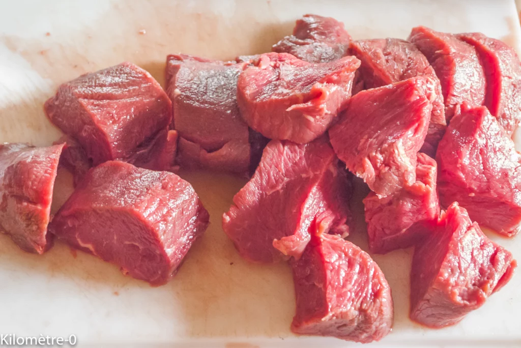 Bœuf mijoté aux fruits secs et aux carottes - Étape 1