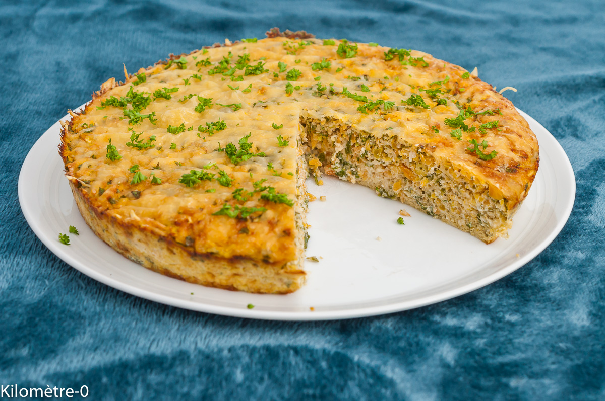 Photo de recette de frittata, carottes nouvelles,  navets nouveaux, légumes printaniers, printemps, légumes nouveaux, fromager, gruyère, emmental, fines herbes, persil, facile, végétarien, healthy, rapide, gâteau salé,  aux fines herbesKilomètre-0, blog de cuisine réalisée à partir de produits de saison et issus de circuits courts