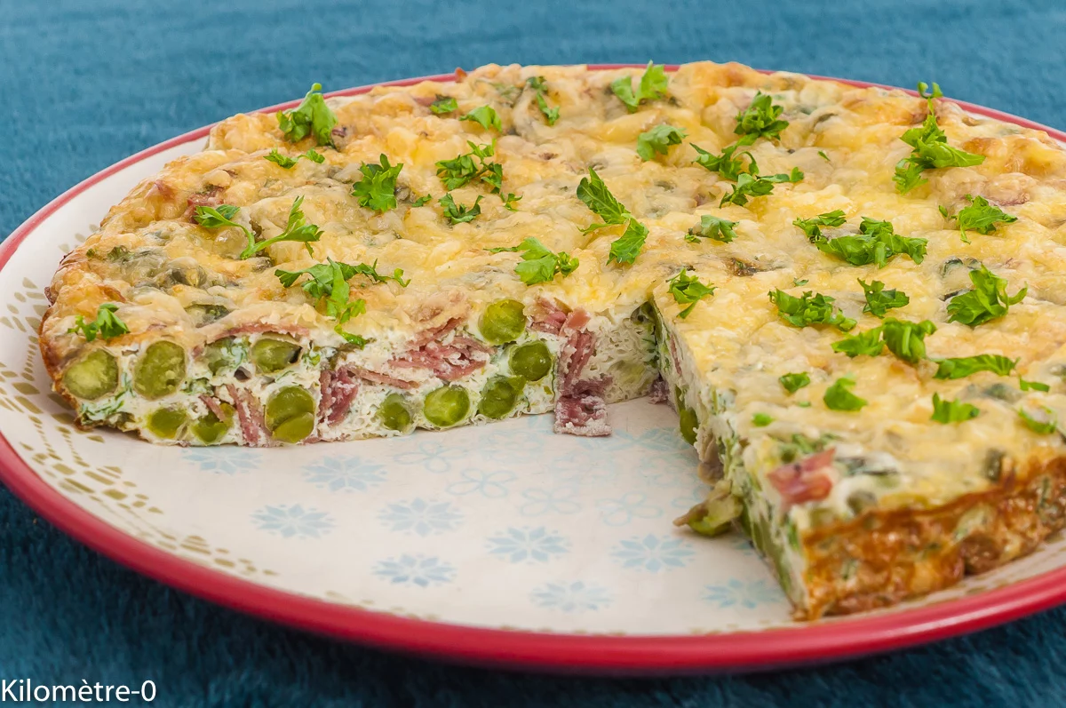 Photo de recette de frittata, italienne, omelette, four, oeufs, petits pois, printemps, facile, bio, rapide, fromage, gâteau salé, Kilomètre-0, blog de cuisine réalisée à partir de produits de saison et issus de circuits courts