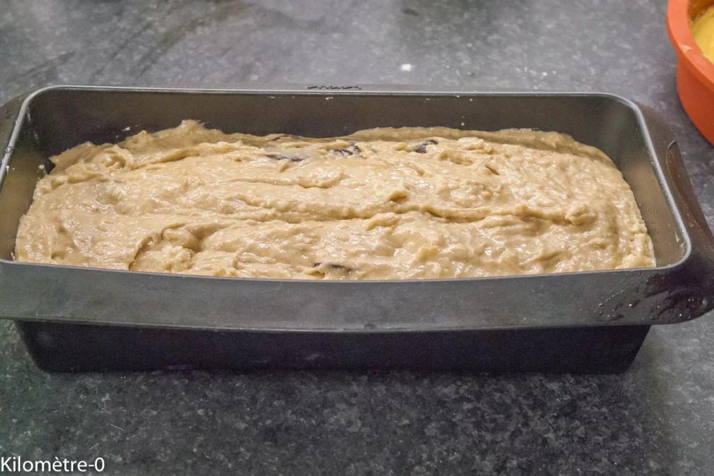 Gâteau du matin sans oeufs aux bananes et palets de chocolat noir - Étape 5
