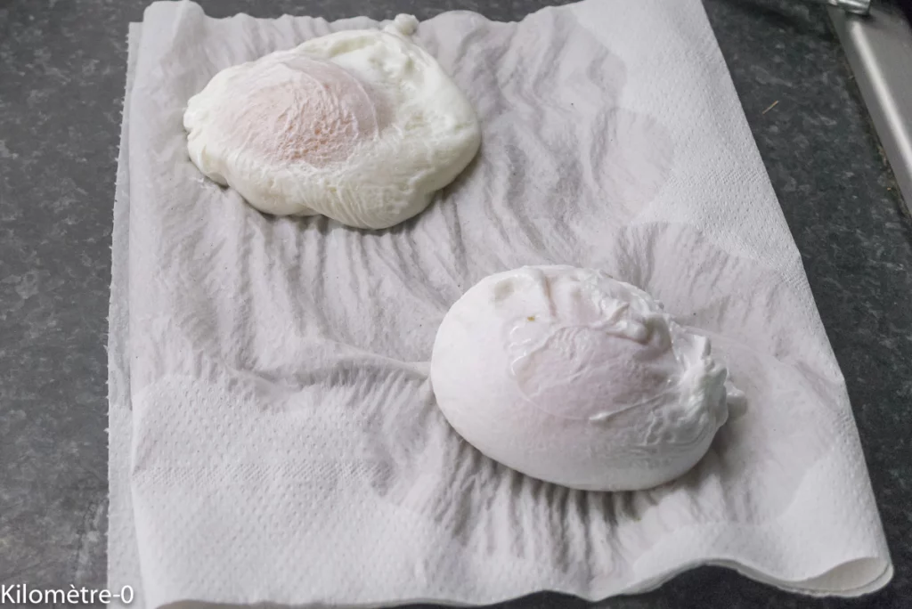 Salade printanière aux asperges vertes, œuf poché et fleurs - Étape 2