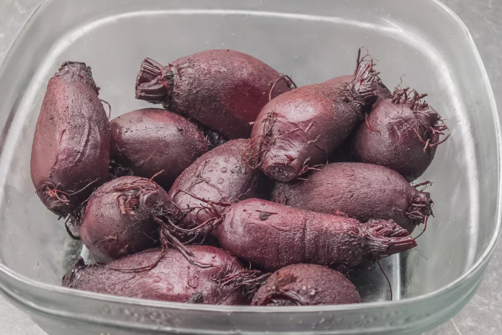 Salade de betteraves rouges à l&rsquo;halloumi - Étape 1