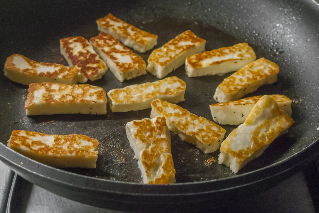 Salade de betteraves rouges à l&rsquo;halloumi - Étape 3