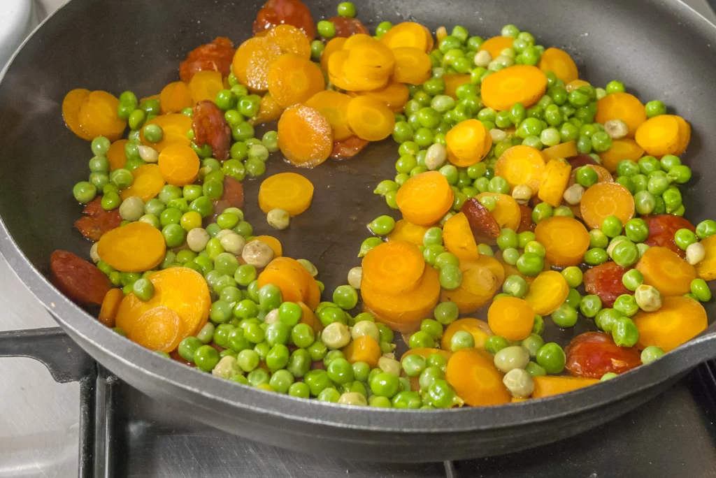 Merlu aux légumes de printemps (recette légère) - Étape 4