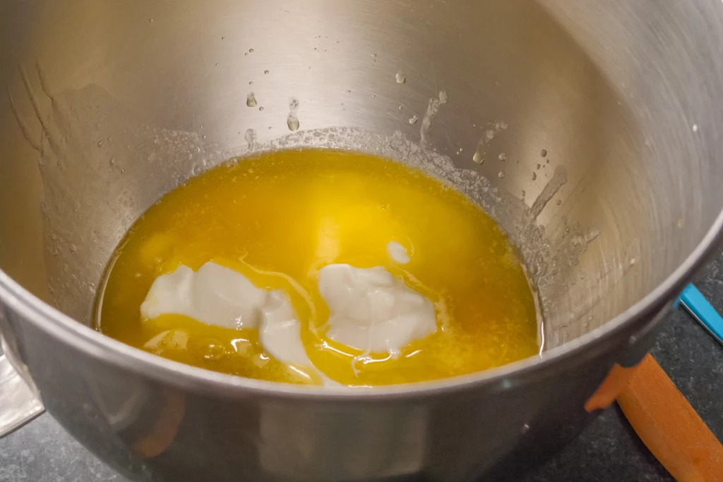 Gâteau du matin aux trois farines (petit épeautre, pois chiche et blé noir) et pépites de chocolat - Étape 1