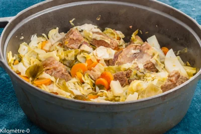 Photo de recette de pot au feu, printemps, printanier, chou rave, chou pointu, carotte, boeuf, mijoté, facile, viande, Kilomètre-0, blog de cuisine réalisée à partir de produits de saison et issus de circuits courts