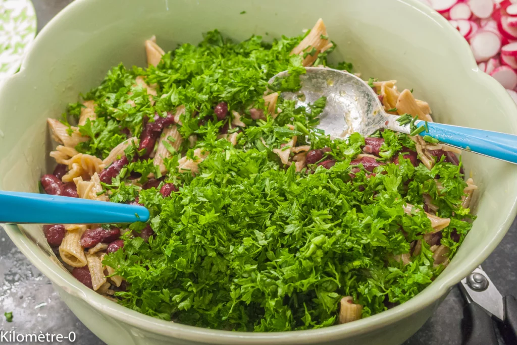 Salade de pâtes et haricots rouges aux petits pois et carottes - Étape 6