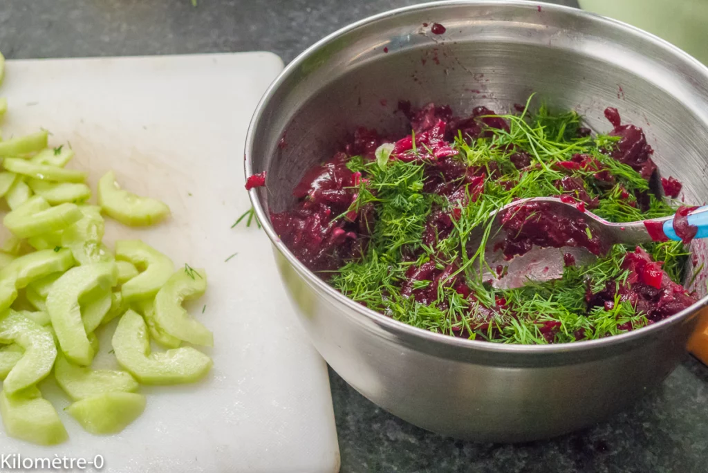 Salade de betteraves rouges au concombre - Étape 4