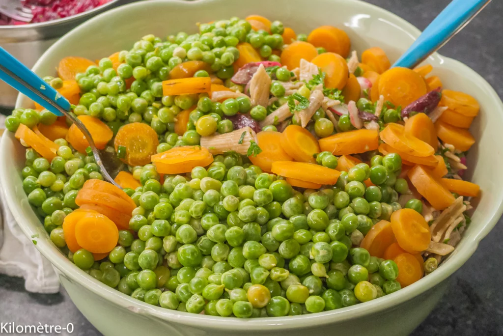 Salade de pâtes et haricots rouges aux petits pois et carottes - Étape 8