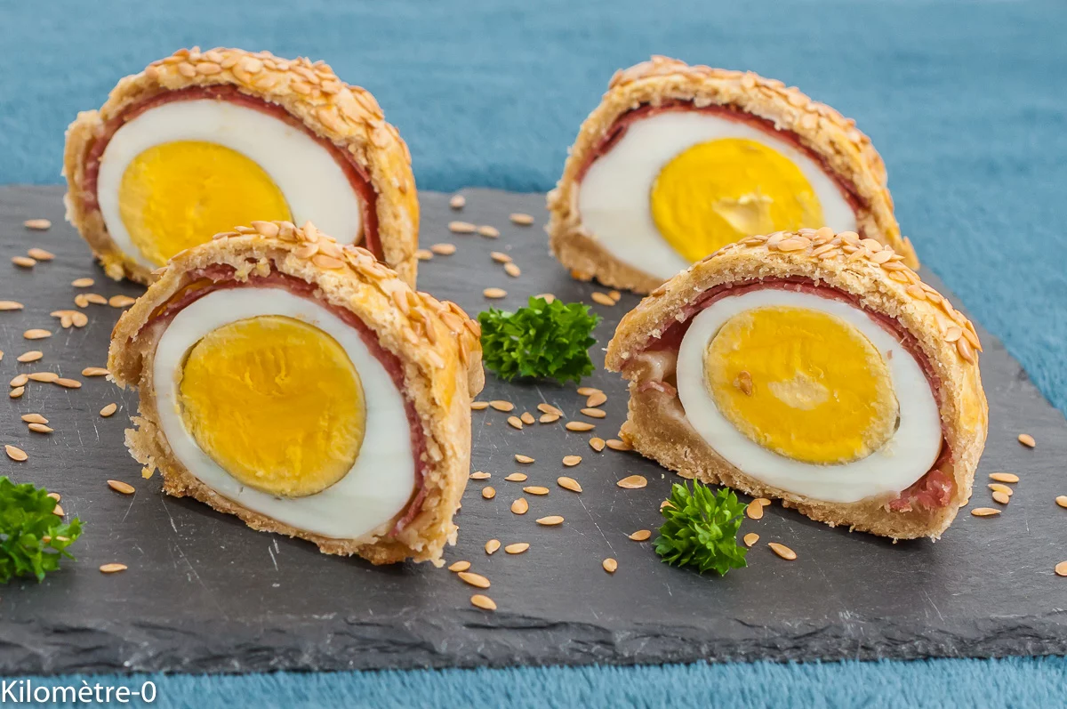 Photo de recette d'antipasti, cuisine du monde, antipasti, entrée, oeuf, oeuf en croute, pâte brisée, pâte feuilletée, salami, charcuterie, oeuf dur, bio, apéro, original, Kilomètre-0, blog de cuisine réalisée à partir de produits de saison et issus de circuits courts