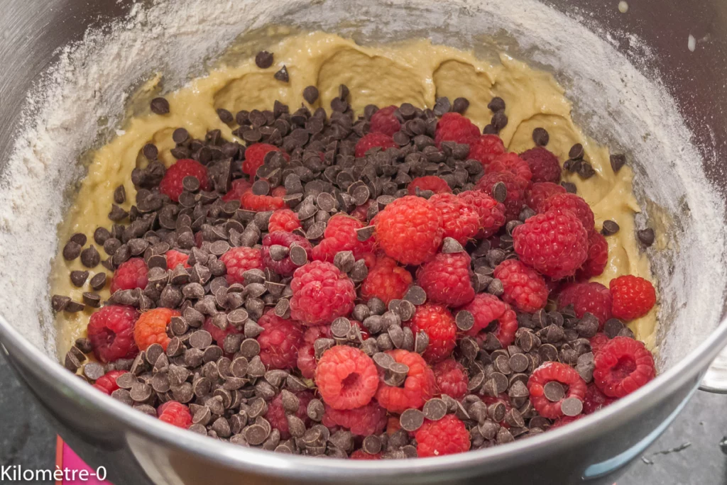 Gâteau du matin au petit épeautre, framboises et chocolat - Étape 3