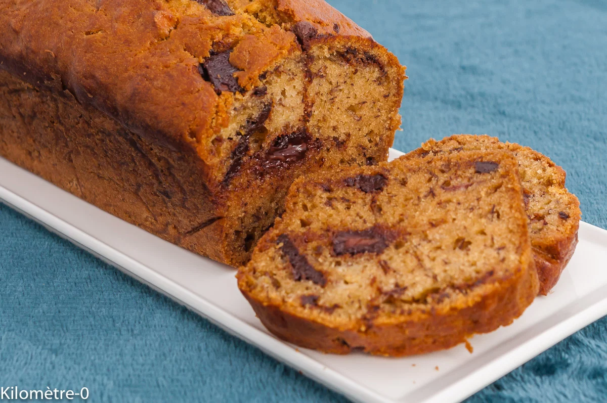 Photo de recette de gâteau, cake, dessert, goûter, petit déjeuner, bananes, chocolat, banana bread, facile, Kilomètre-0, blog de cuisine réalisée à partir de produits de saison et issus de circuits courts