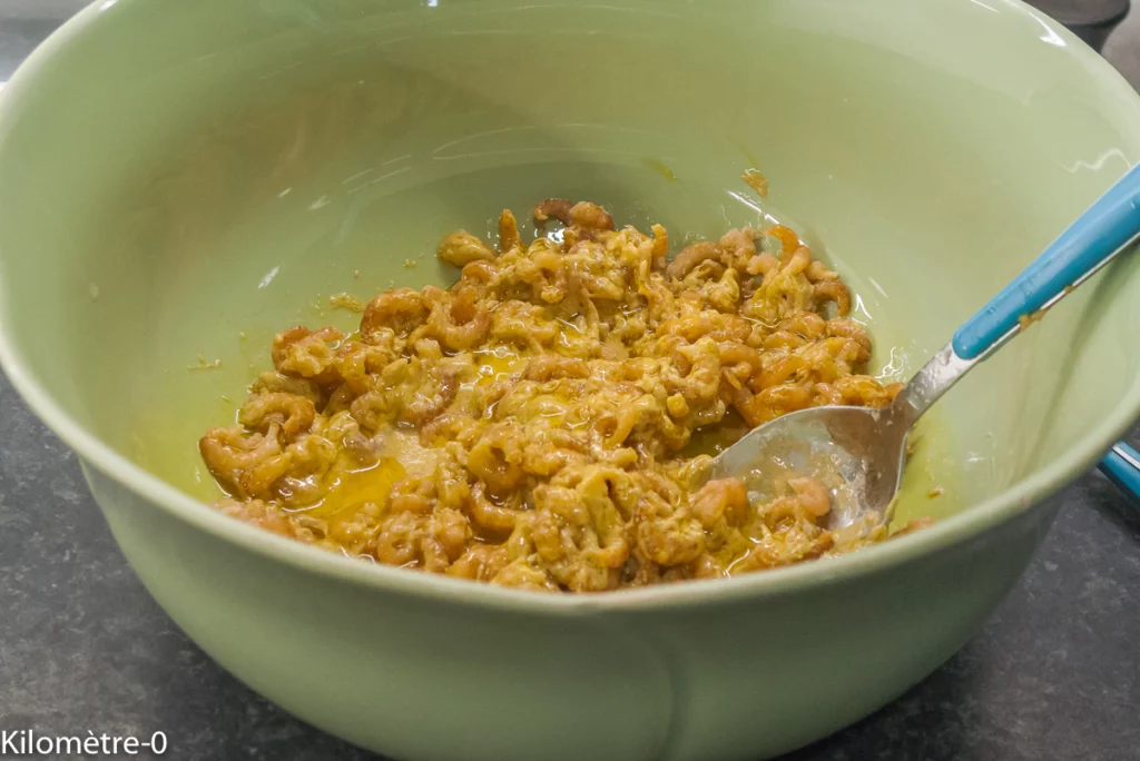 Salade de pâtes aux haricots blancs, courgettes et crevettes grises - Étape 5