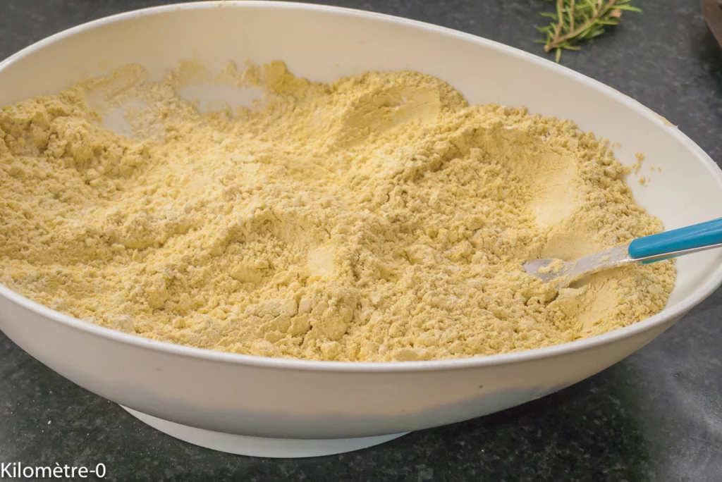 Gâteau du matin à la farine de lupin et à la farine de petit épeautre et au chocolat noir - Étape 2