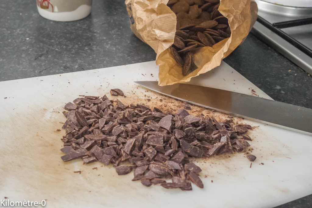 Gâteau du matin à la farine de lupin et à la farine de petit épeautre et au chocolat noir - Étape 3