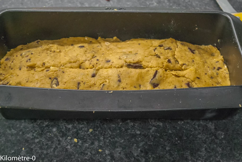 Gâteau du matin à la farine de lupin et à la farine de petit épeautre et au chocolat noir - Étape 4