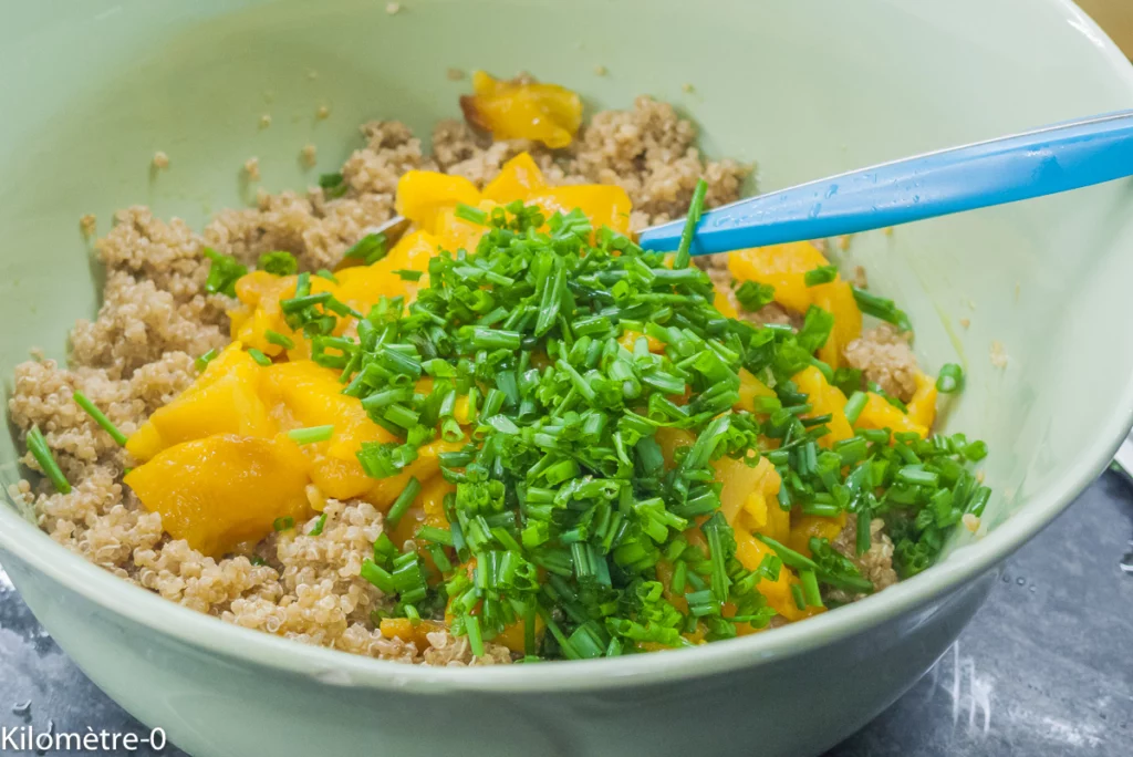 Salade de quinoa, poivrons, carottes et oeufs durs - Étape 7