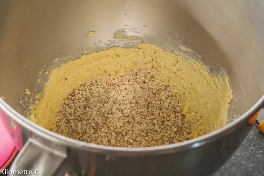 Gâteau fondant aux abricots, amandes et amaretto - Étape 3