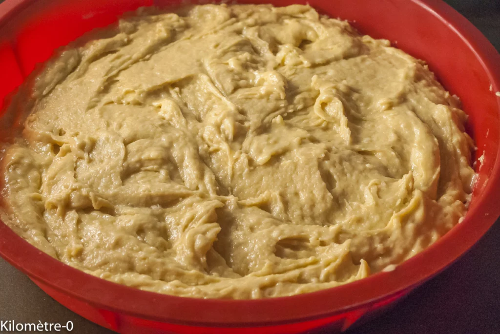 Gâteau du matin moelleux aux abricots et aux amandes - Étape 3