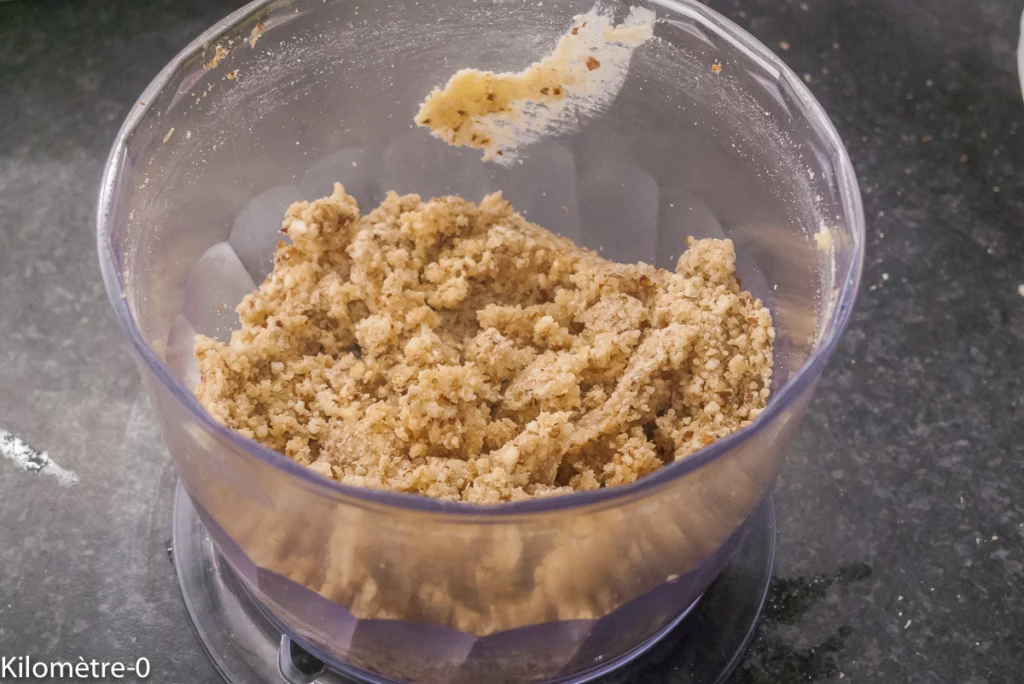 Clafoutis à la rhubarbe avec son streusel aux amandes - Étape 6