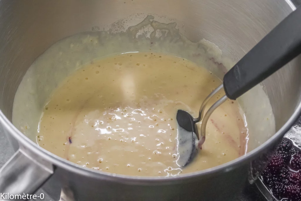 Dessert fondant aux yaourts et aux mûres - Étape 5