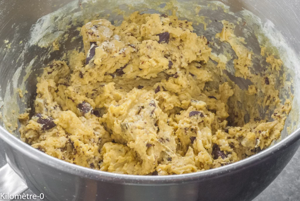 Gâteau du matin à la farine de lupin, à la farine de blé ancien et aux palets de chocolat - Étape 5