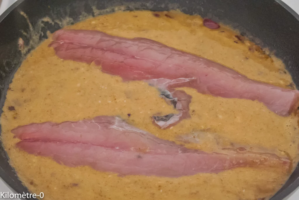 Mulet à la sauce curry-coco, épinards et riz - Étape 7