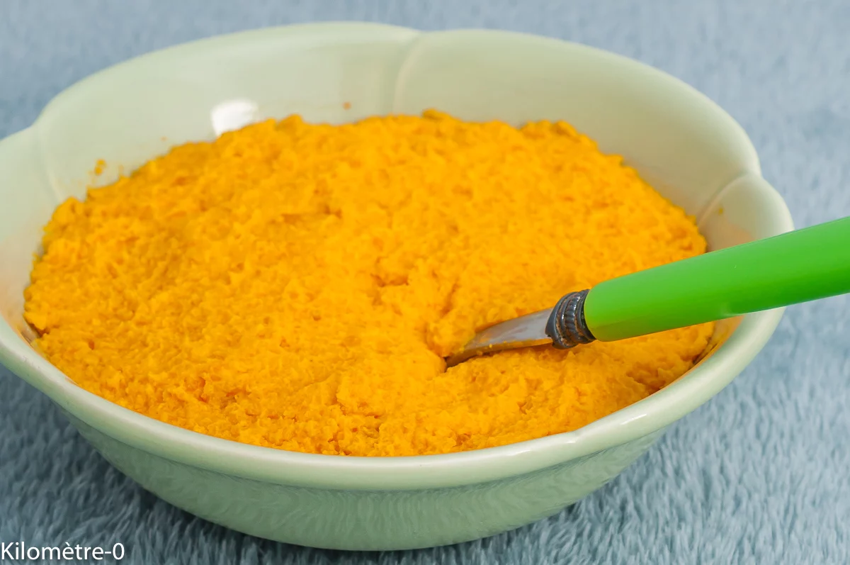Photo de recette de beurre de carottes, beurre de légumes, tartinade, apéro, légumes, végétarien, frais, léger, économique, bio, Kilomètre-0, blog de cuisine réalisée à partir de produits de saison et issus de circuits courts