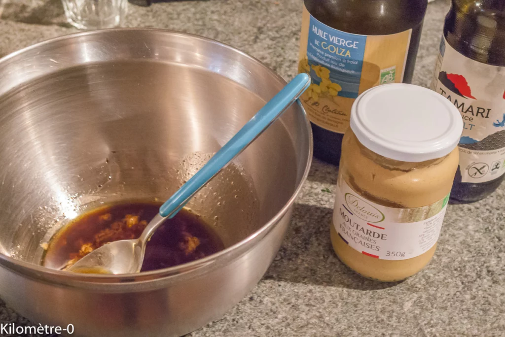 Salade de chou rouge à la truite fumée, à l&rsquo;avocat et à la grenade - Étape 2