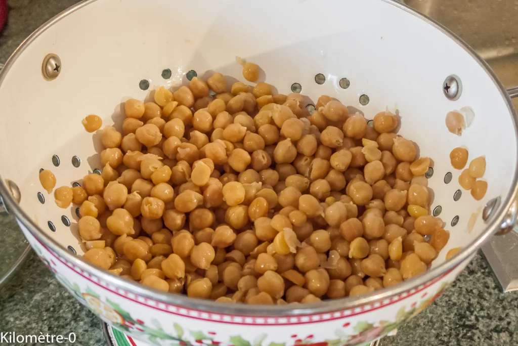 Chili de pois chiches aux épinards et aux amandes - Étape 8