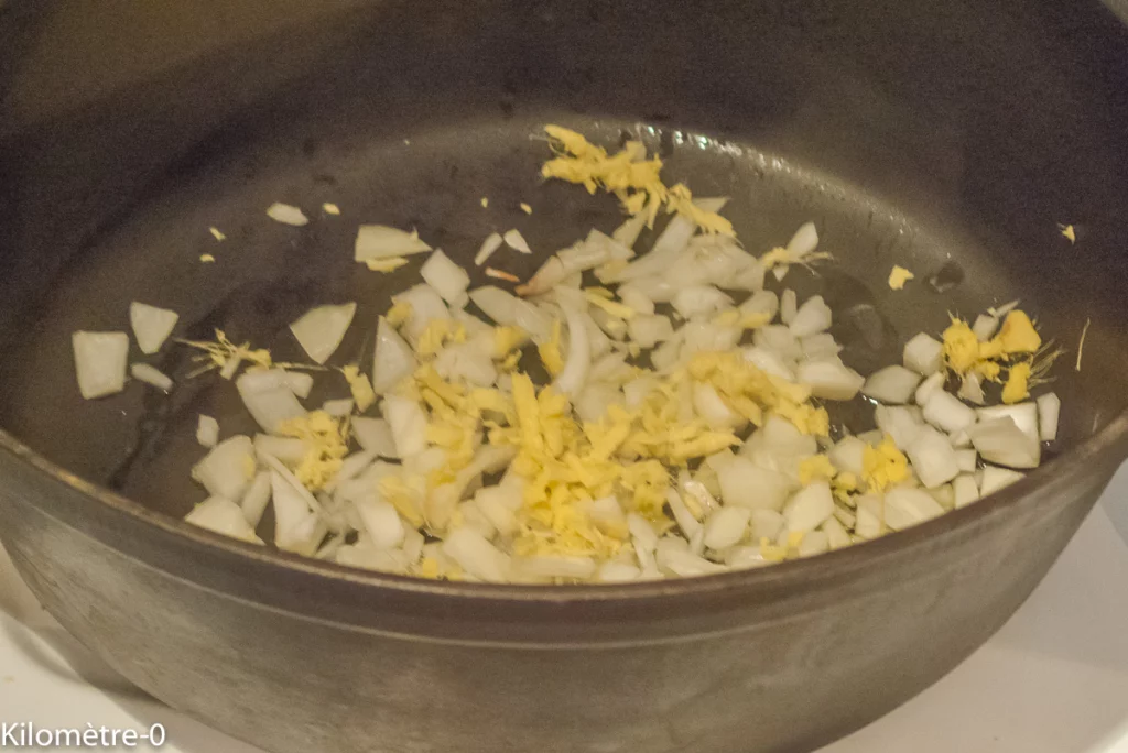 Chili de pois chiches aux épinards et aux amandes - Étape 3