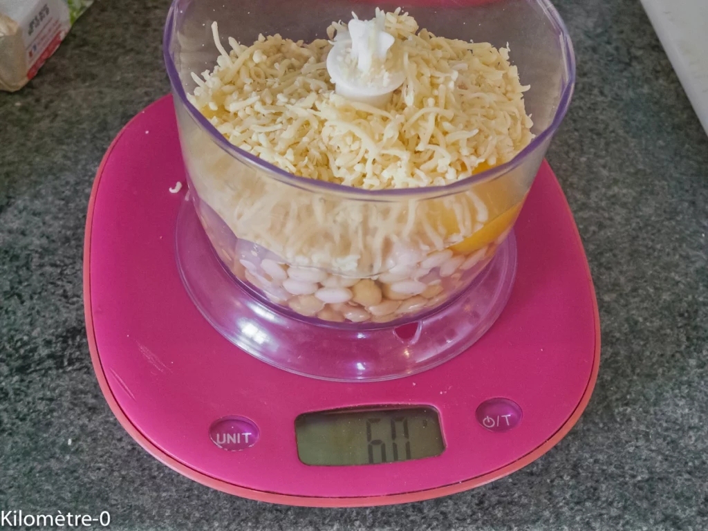 Boulettes de pois chiches et haricots blancs à la polenta et au fromage - Étape 2