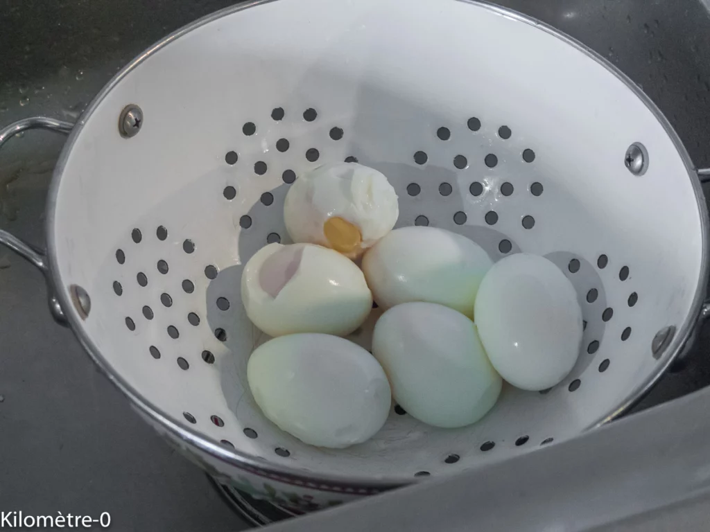 Roulé aux épinards garni de fromage échalote ciboulette et d&rsquo;oeufs durs - Étape 4