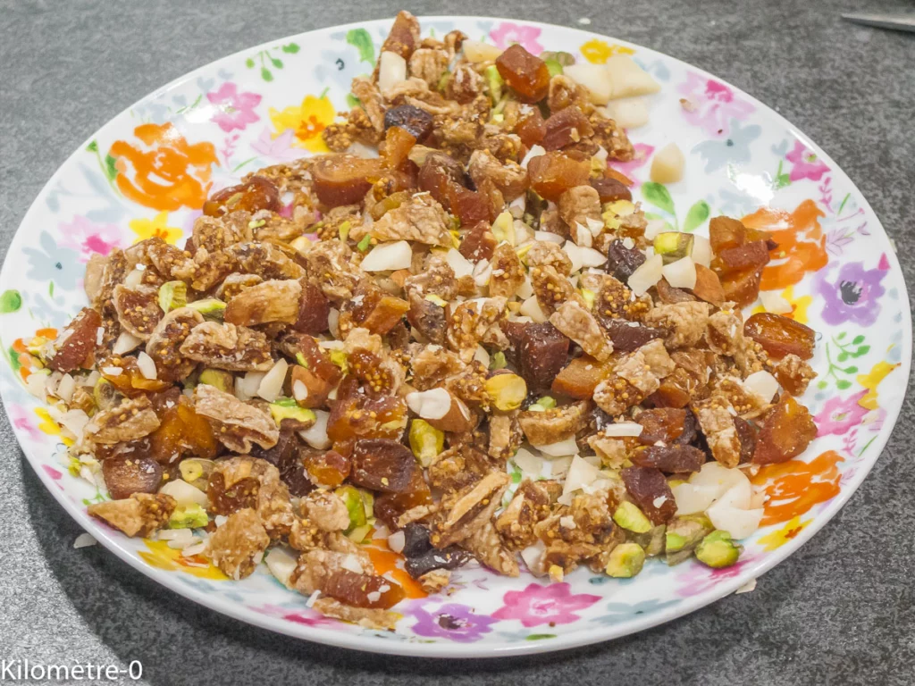 Sapins de brie aux fruits secs - Étape 2