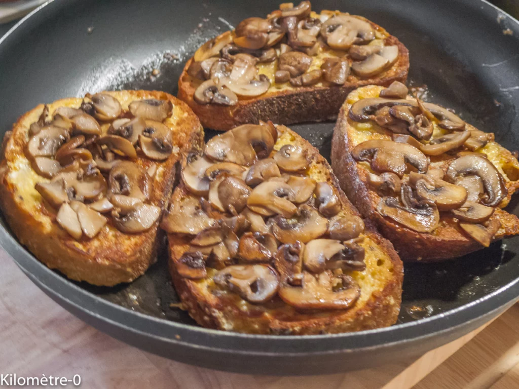 Pain perdu salé aux champignons bruns et à l’emmental - Étape 5