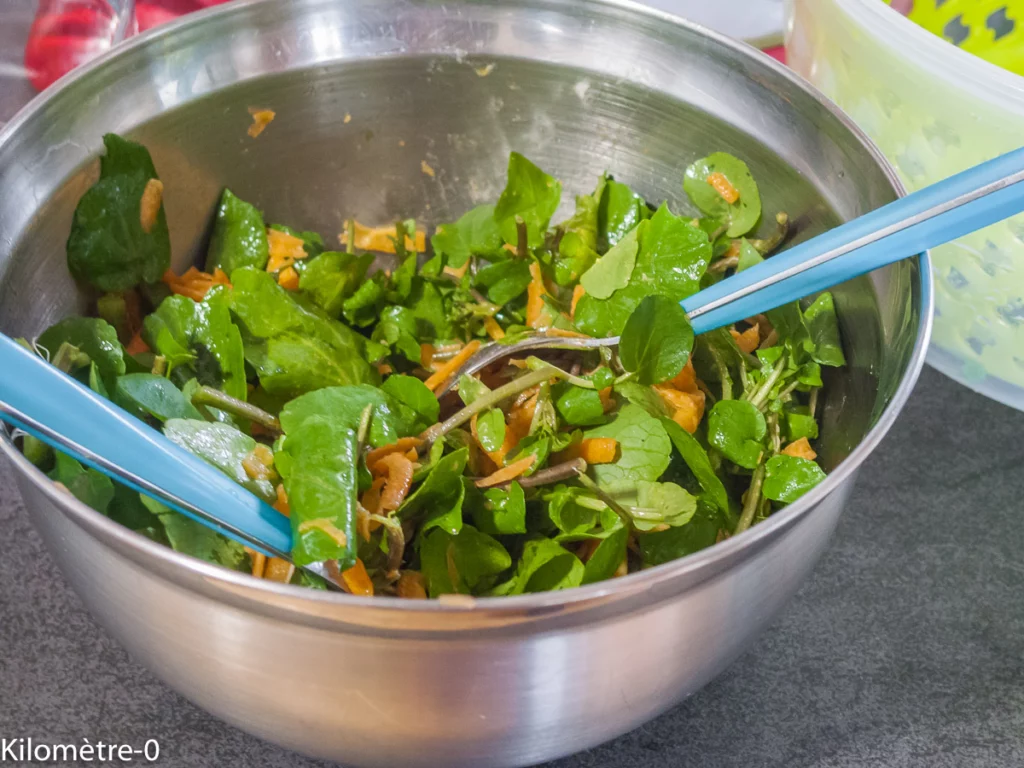 Salade de cresson aux carottes nouvelles, avocat et crevettes - Étape 2