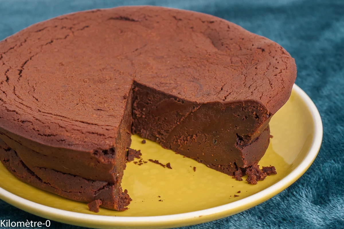 Photo de recette de dessert, dessert au chocolat, fondant baulois, fondant au chocolat, moelleux, gourmand, facile, Kilomètre-0, blog de cuisine réalisée à partir de produits de saison et issus de circuits courts