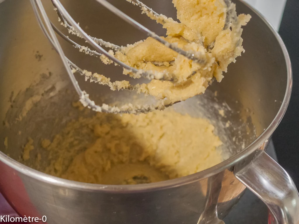 Gâteau facile à la ricotta, citron et aux pépites de chocolat - Étape 2