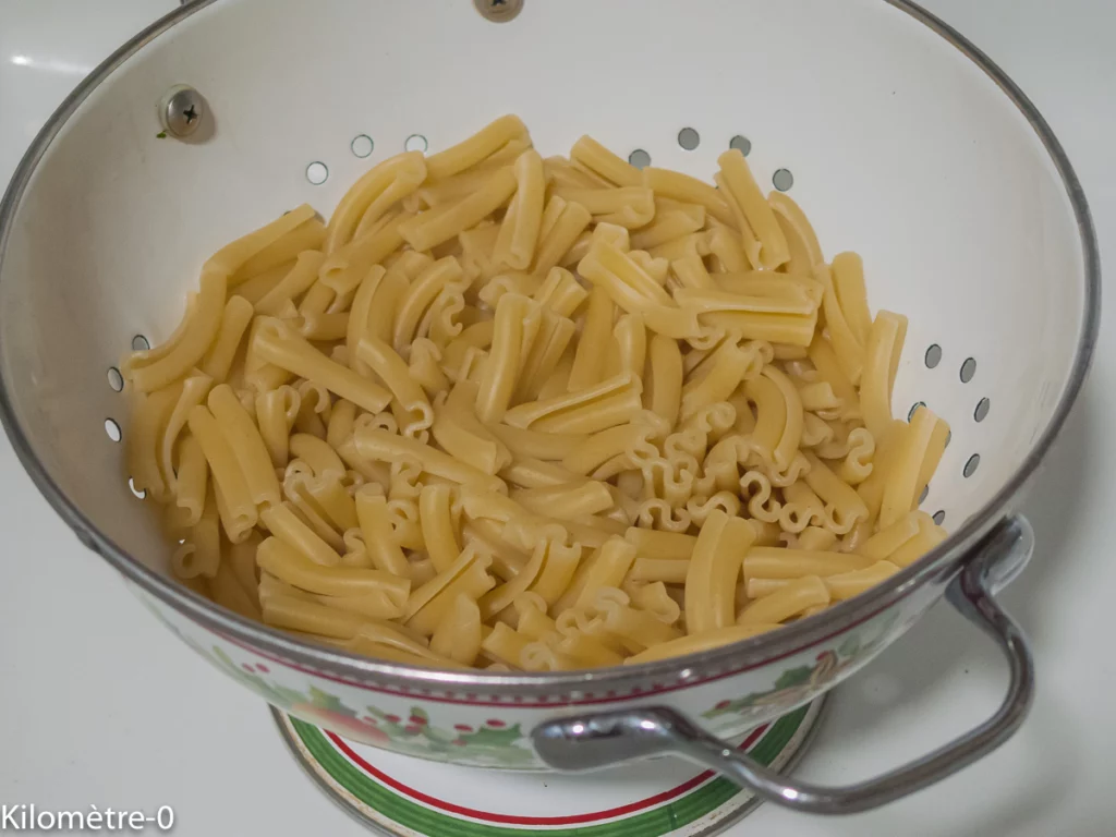 Gratin de pâtes aux épinards façon spanakopita - Étape 1