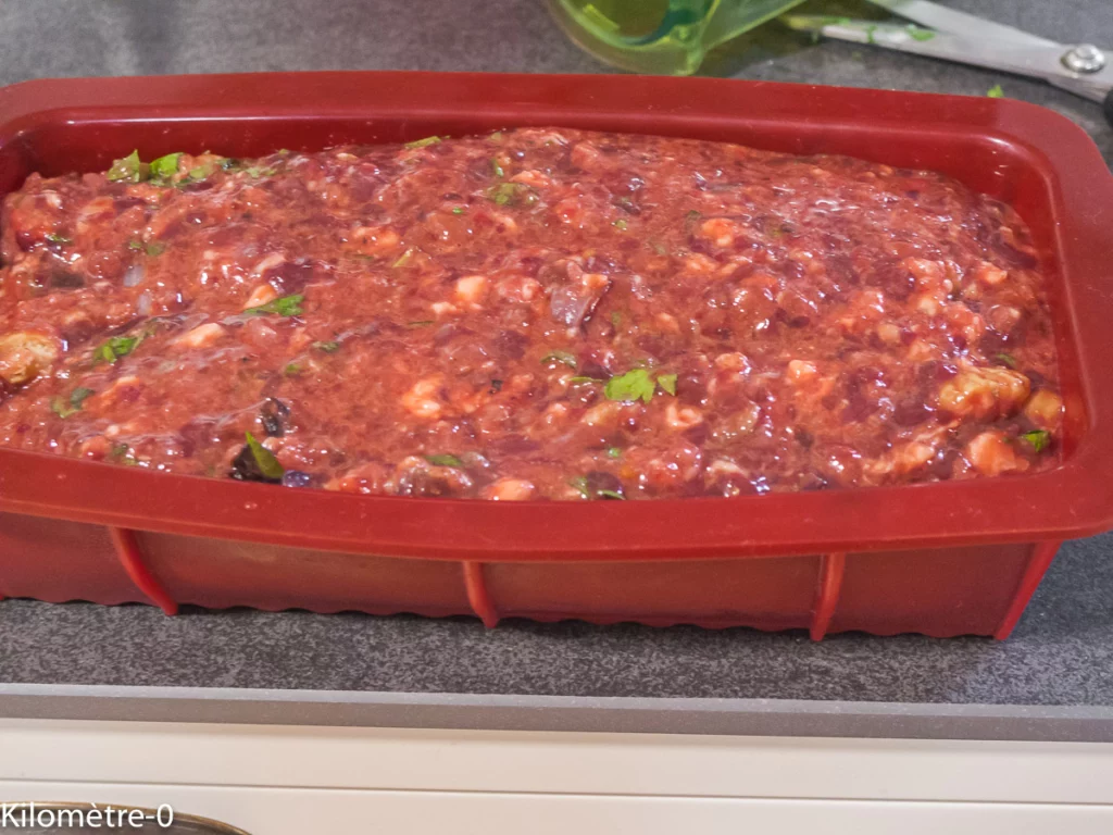 Terrine de foies de volaille, chair à saucisses et châtaignes - Étape 5
