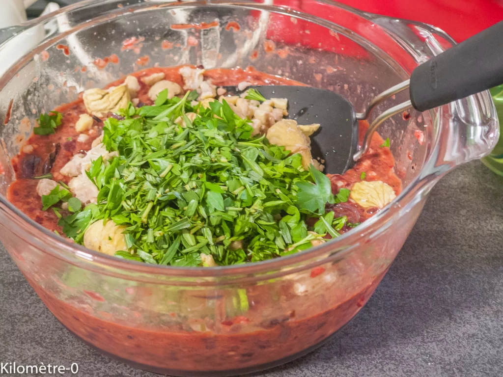 Terrine de foies de volaille, chair à saucisses et châtaignes - Étape 4