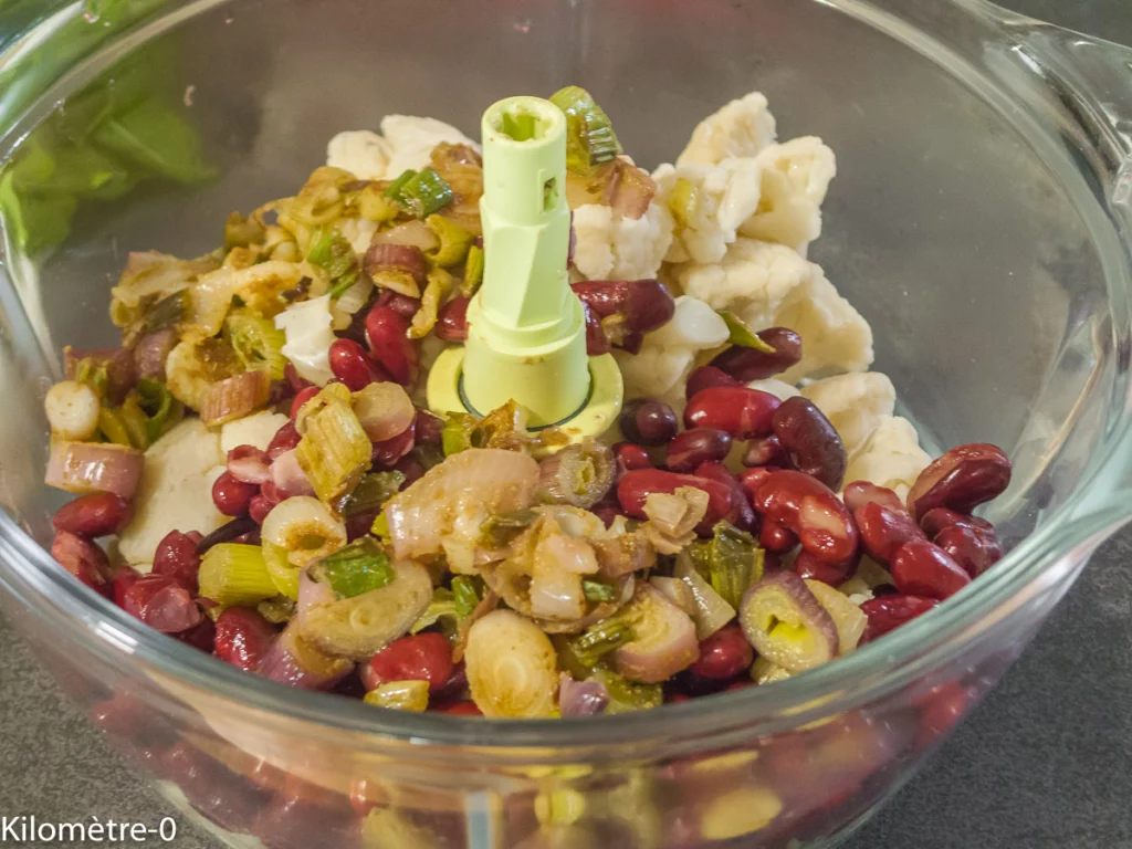 Boulettes de haricots rouges au chou fleur, sauce au curry et lait de coco - Étape 3