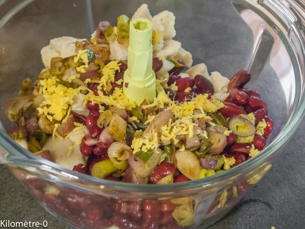 Boulettes de haricots rouges au chou fleur, sauce au curry et lait de coco - Étape 4