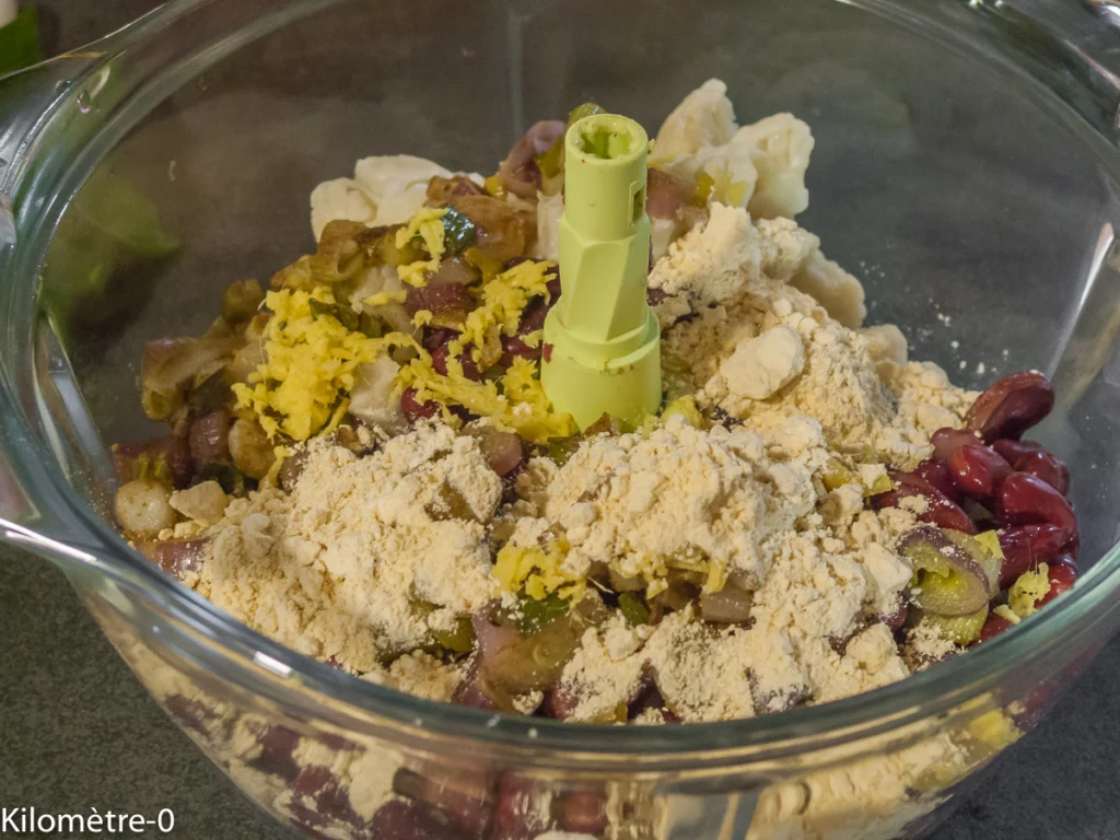 Boulettes de haricots rouges au chou fleur, sauce au curry et lait de coco - Étape 5