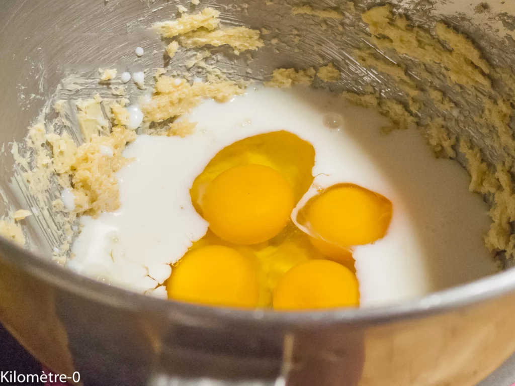 Gâteau du matin aux farines de petit épeautre, noix de coco et fruits rouges - Étape 2