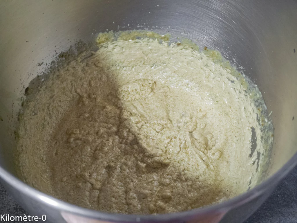 Gâteau du matin aux framboises et pistaches - Étape 2