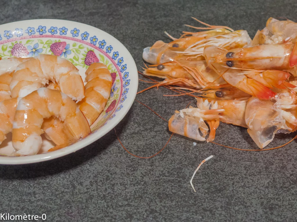 Boulettes de saumon, crème aux crevettes et oignons nouveaux - Étape 2