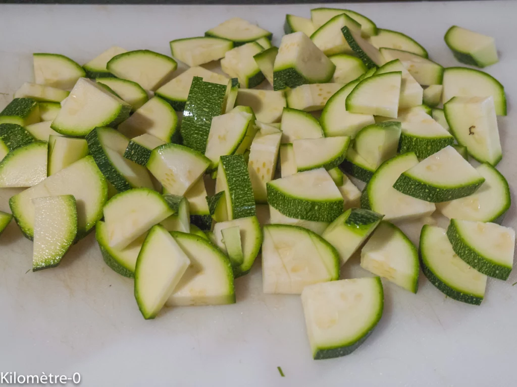 Salade de fenouil et courgette au pesto de fanes de radis - Étape 2
