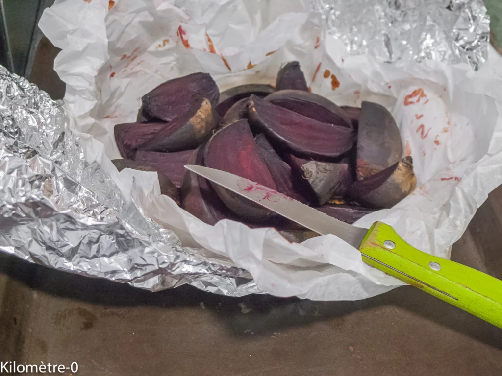 Salade grecque de betteraves rôties, feta et noix - Étape 2